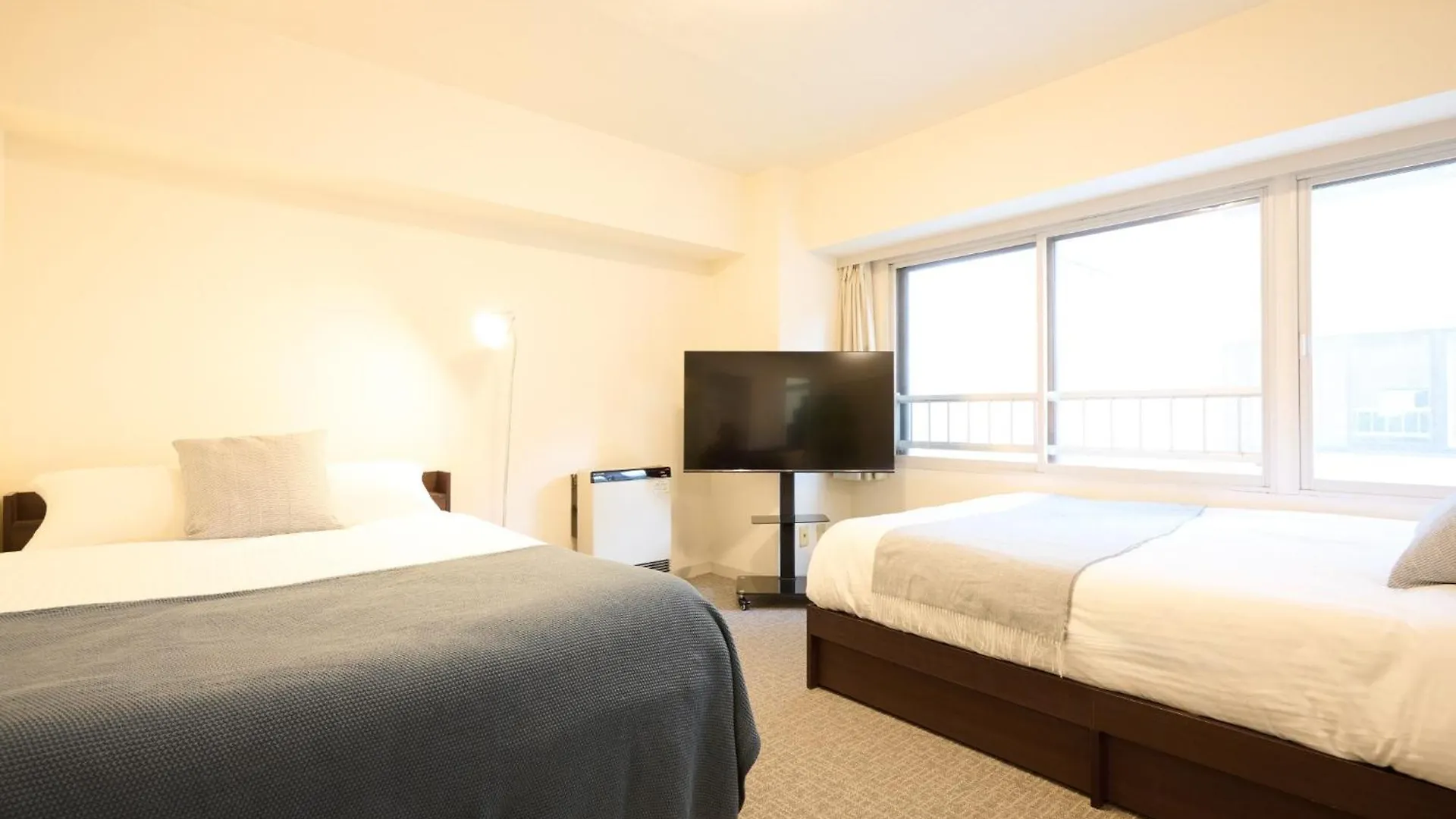 Residence Hotel Kabuto - Vacation Stay 46143V Саппоро Япония